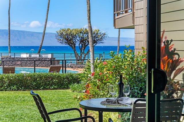 3975 Lower Honoapiilani Rd Unit 107, Lahaina, HI 96761 - balcony featuring a water view