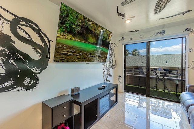 2747 S Kihei Rd Unit H208, Kihei, HI 96753 - interior space featuring light tile patterned floors and recessed lighting