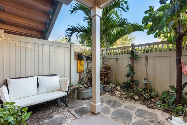 56 Kihalani St Unit 1203, Kihei, HI 96753 - fenced backyard featuring a patio area