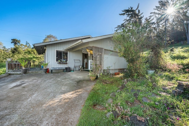 view of front of property