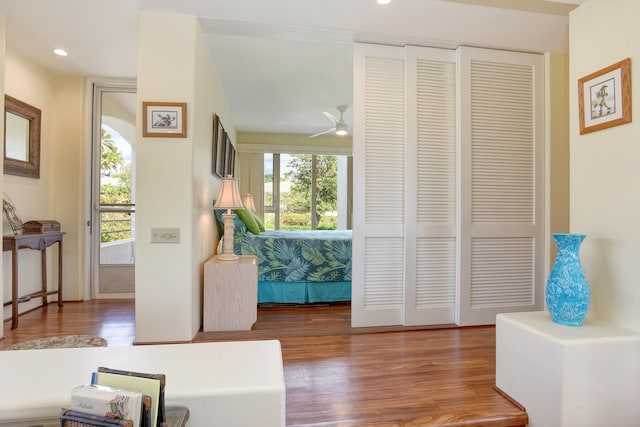 entrance foyer featuring hardwood / wood-style flooring and ceiling fan