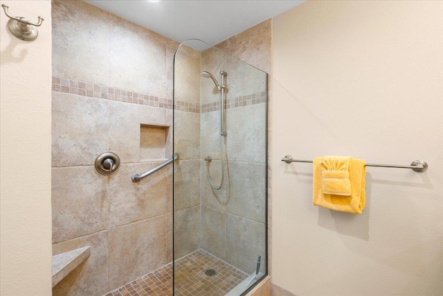 2777 S Kihei Rd Unit L-109, Kihei, HI 96753 - full bath with a walk in shower