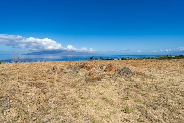 Listing photo 3 for 160 Paia Pohaku Pl Lot 13A, Lahaina HI 96761