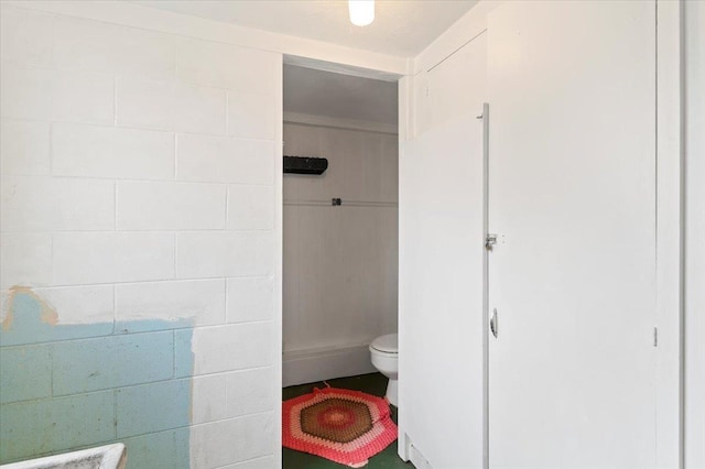 bathroom featuring toilet