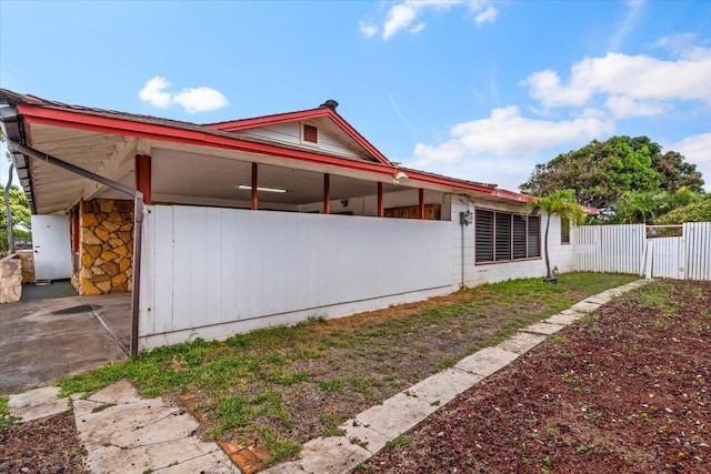 view of side of property