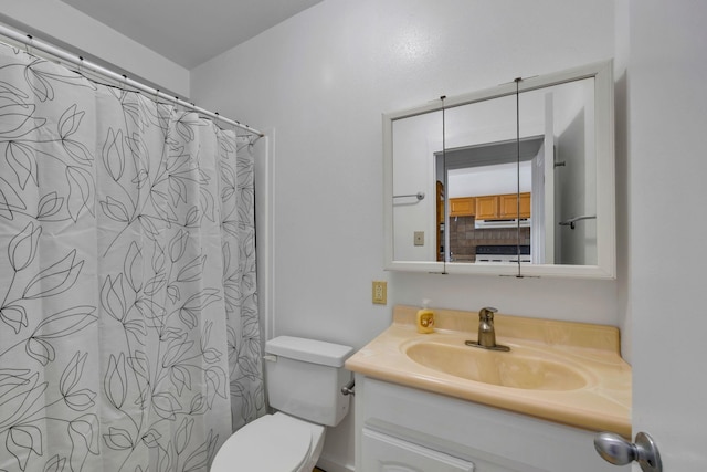 471 Liholiho St Unit 23, Wailuku, HI 96793 - full bath featuring vanity and a shower with curtain