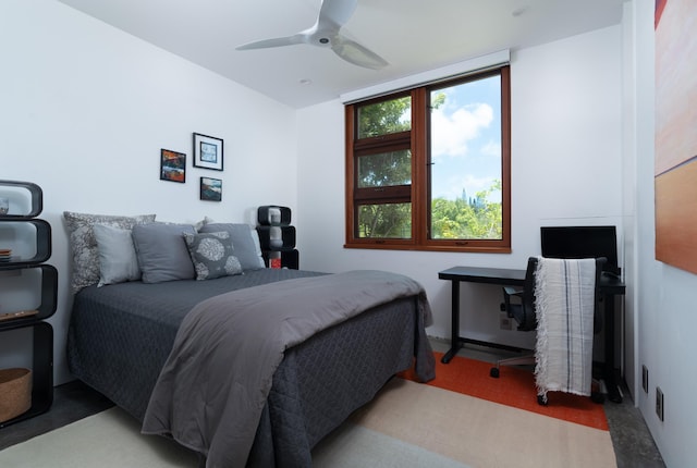 bedroom featuring ceiling fan