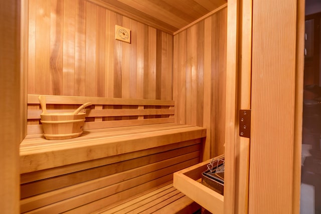 view of sauna / steam room