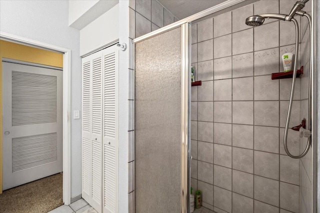 10 Wailea Ekolu Pl Unit 1008, Kihei, HI 96753 - full bath featuring a stall shower and a closet