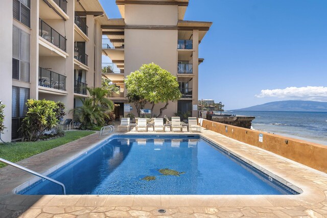 3723 Lower Honoapiilani Rd Unit 302, Lahaina, HI 96761 - community pool with a water and mountain view