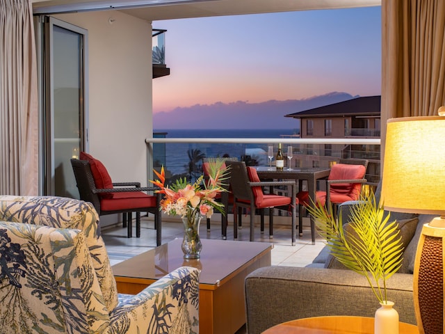 130 Kai Malina Pkwy Unit 719, Lahaina, HI 96761 - balcony featuring outdoor lounge area