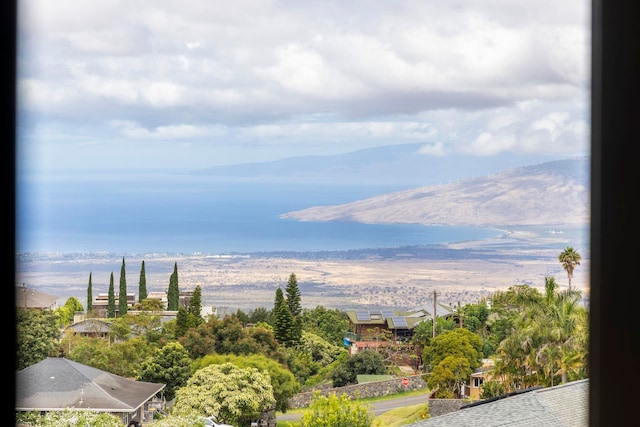 806 Kukia Pl, Kula, HI 96790 - water view featuring a mountain backdrop