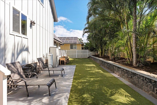 view of yard with a patio