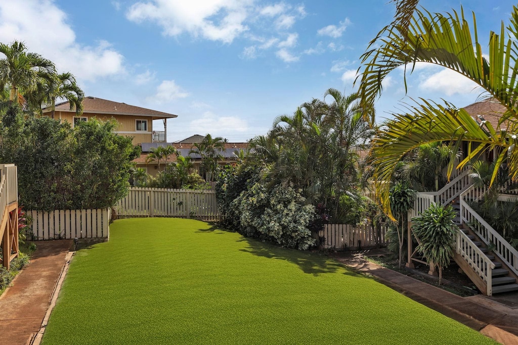 140 Uwapo Rd Unit 9-202, Kihei, HI 96753 - view of yard