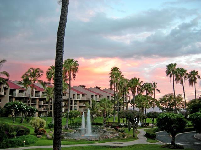 2695 S Kihei Rd Unit 1204, Kihei, HI 96753 - view of property's community with a lawn