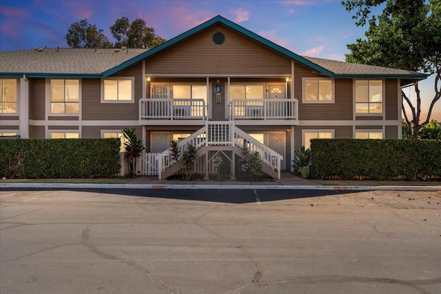 view of front of house featuring a porch