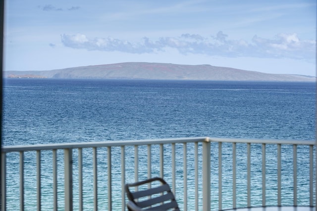 2450 S Kihei Rd Unit 506, Kihei, HI 96753 - water view featuring a mountainous background