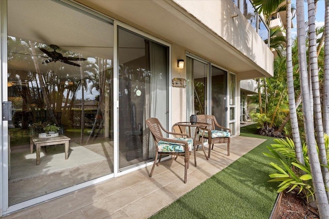 view of patio / terrace with ceiling fan