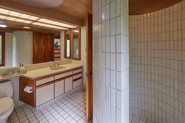 4000 Wailea Alanui Dr Unit 3003, Kihei, HI 96753 - bathroom featuring tile patterned flooring and vanity