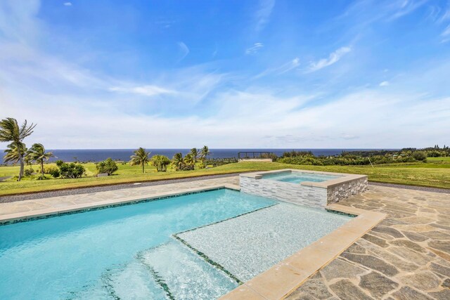 500 Kai Huki Cir Unit B, Haiku, HI 96708 - view of pool with a pool with connected hot tub and a water view