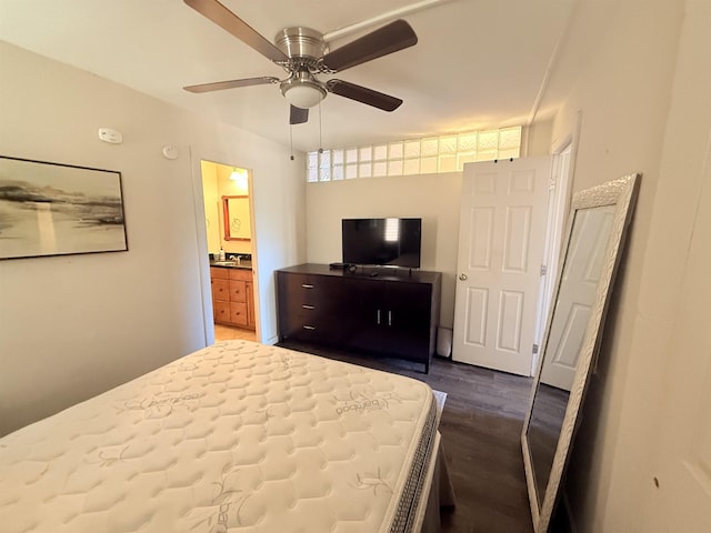 3660 Lower Honoapiilani Rd Unit 111, Lahaina, HI 96761 - bedroom with dark wood finished floors and a ceiling fan