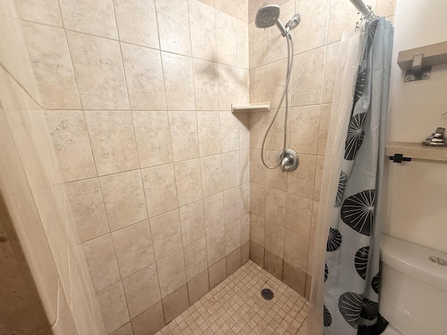 3660 Lower Honoapiilani Rd Unit 111, Lahaina, HI 96761 - bathroom featuring a tile shower