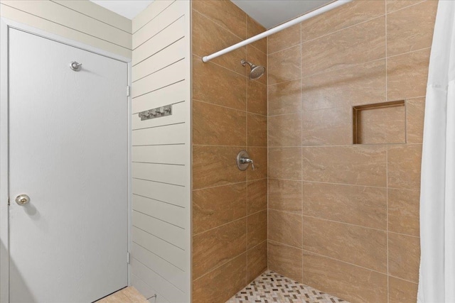 bathroom featuring walk in shower