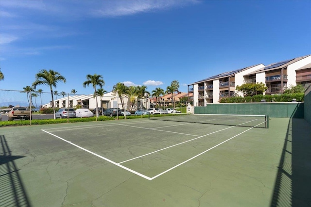 2737 S Kihei Rd Unit 160, Kihei, HI 96753 - view of tennis court featuring a residential view