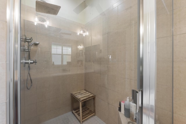 bathroom featuring tiled shower
