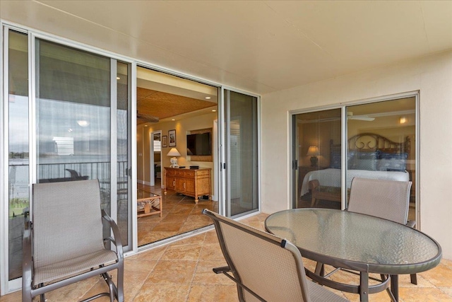 view of sunroom / solarium