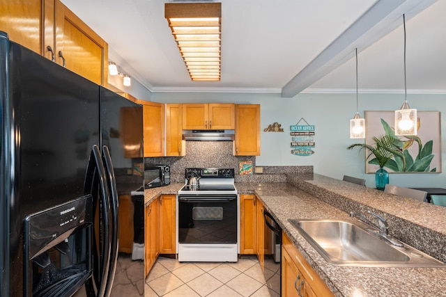 kitchen with black appliances, crown molding, sink, hanging light fixtures, and tasteful backsplash