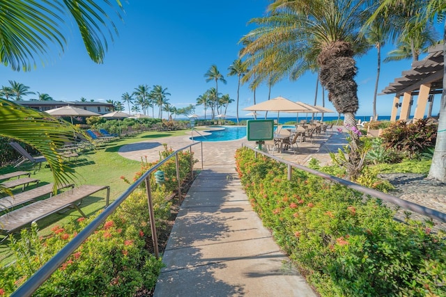 3300 Wailea Alanui St Unit 3A, Kihei, HI 96753 - view of home's community featuring a swimming pool