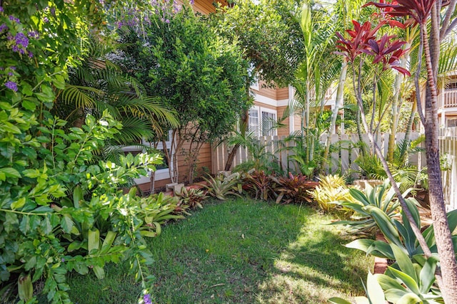 140 Uwapo Rd Unit 9-103, Kihei, HI 96753 - view of yard