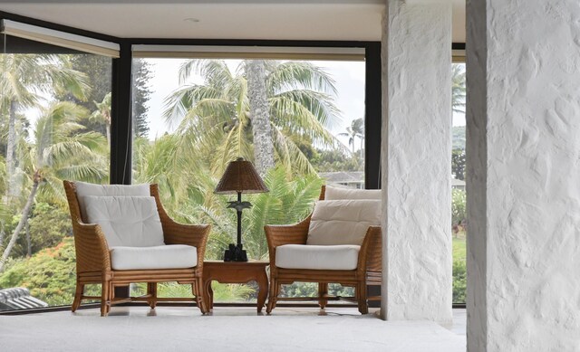 5163 Lower Honoapiilani Rd, Lahaina, HI 96761 - view of sitting room