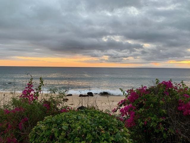 255 Kepuhi Pl Unit 13B04, Maunaloa, HI 96770 - property view of water with a beach view