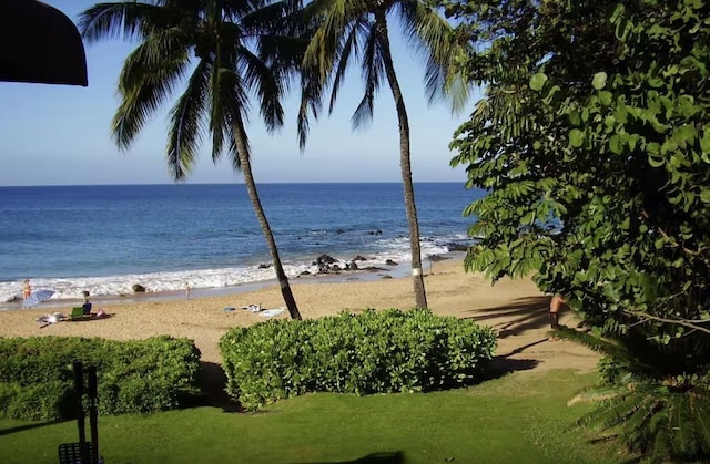 255 Kepuhi Pl Unit 13B04, Maunaloa, HI 96770 - property view of water with a beach view