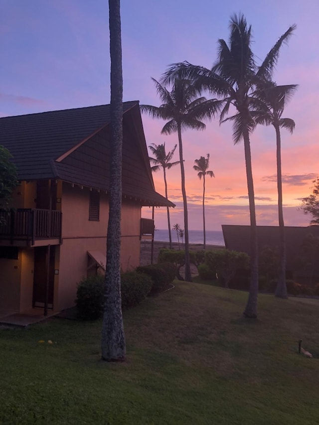 255 Kepuhi Pl Unit 13B04, Maunaloa, HI 96770 - view of yard at dusk