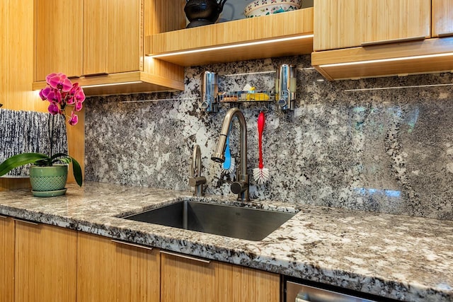 3600 Wailea Alanui Dr Unit 1101, Kihei, HI 96753 - kitchen with tasteful backsplash and light stone counters