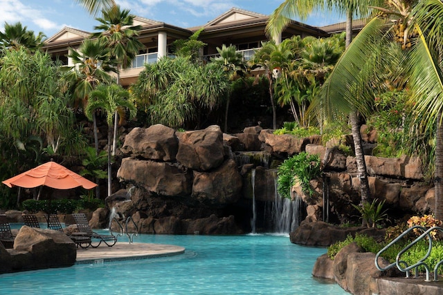 93 Makakehau St Unit G5, Kihei, HI 96753 - view of community pool