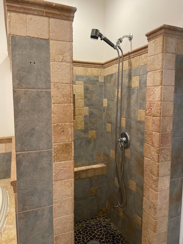 55 Palulu Way Unit A, Haiku, HI 96708 - full bath with tiled shower