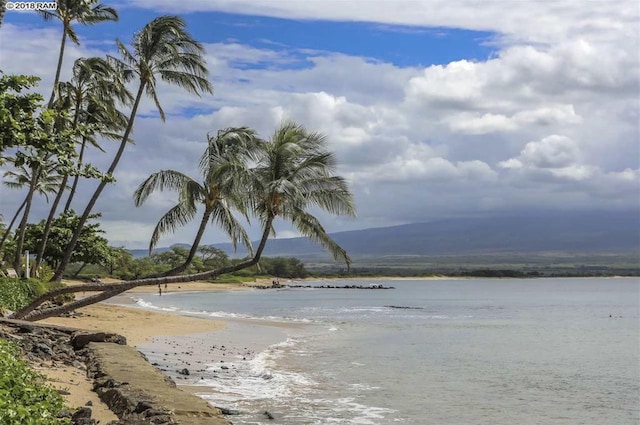 190 Hauoli St Unit 220, Wailuku, HI 96793 - water view featuring a view of the beach