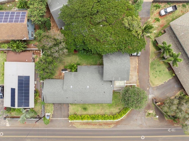 aerial view of property and surrounding area