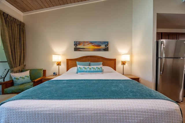 5315 Lower Honoapiilani Rd Unit D224, Lahaina, HI 96761 - bedroom featuring freestanding refrigerator