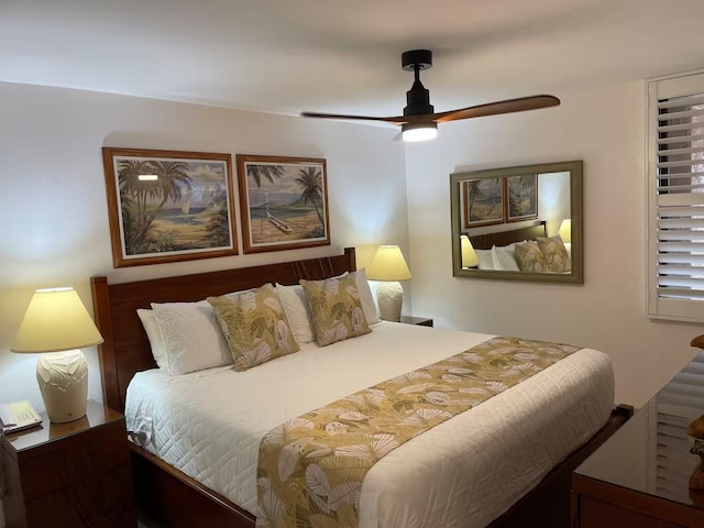 bedroom featuring ceiling fan