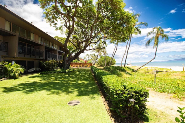 2230 S Kihei Rd Unit 9, Kihei, HI 96753 - view of yard featuring view of water and beach