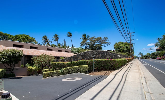 2230 S Kihei Rd Unit 9, Kihei, HI 96753 - view of asphalt street featuring street lighting and curbs