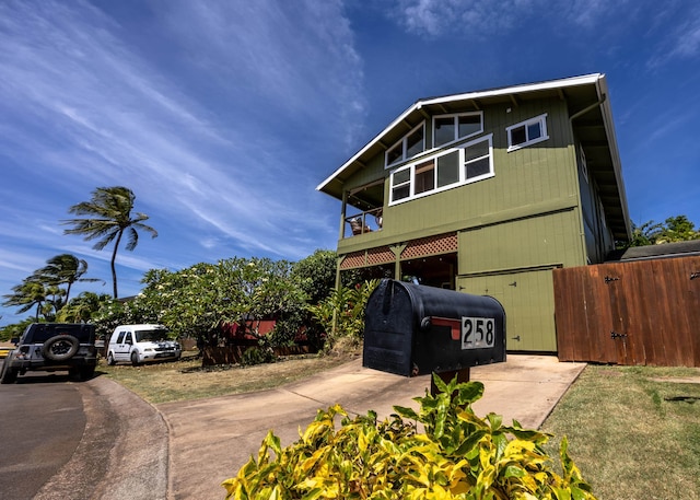 view of front of property