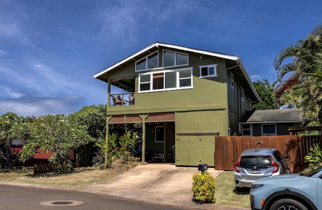 view of front of property