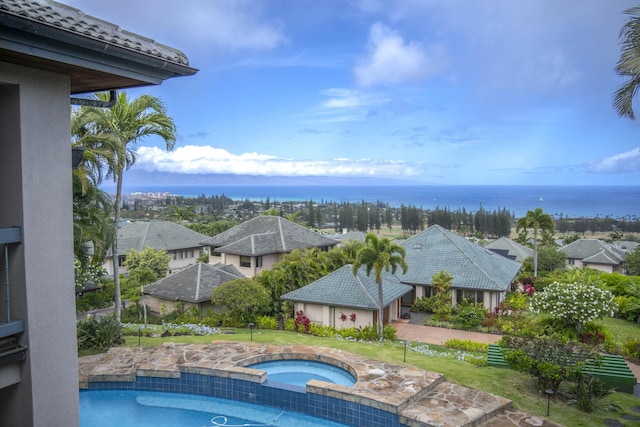 212 Crestview Rd, Lahaina, HI 96761 - swimming pool with an in-ground hot tub and a water view