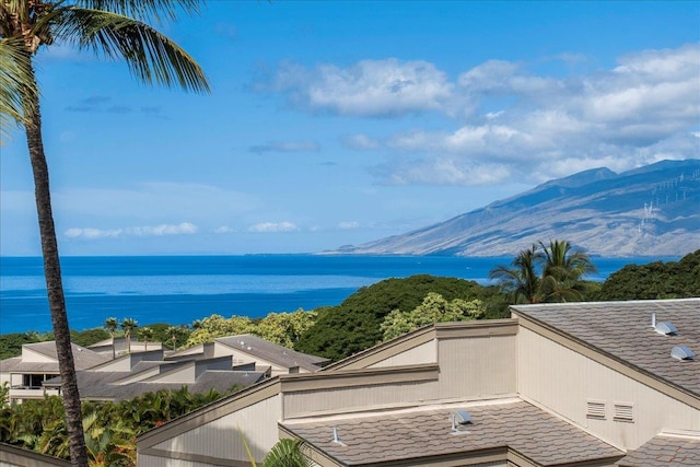 property view of mountains featuring a water view